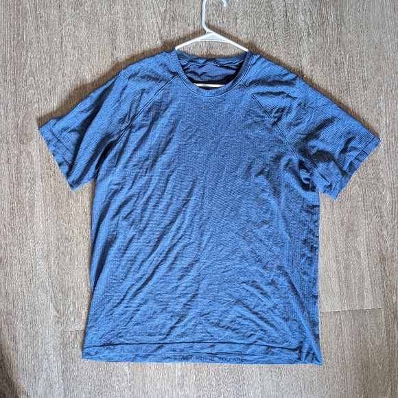 Lululemon Metal Vent T-shirt - Picture 5 of 5